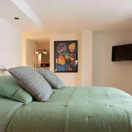 Bed & Breakfast Leopard